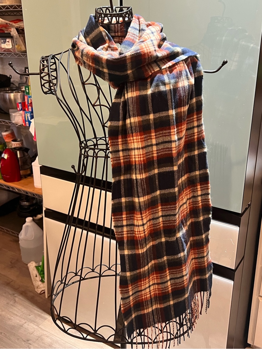 🧣 NWOT 100% Cashmere Scarf Made in Scotland Plaid Fringe